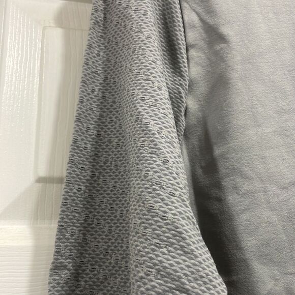 Fabletics Sync seamless long sleeve top in STEEL size XL - Picture 4 of 4